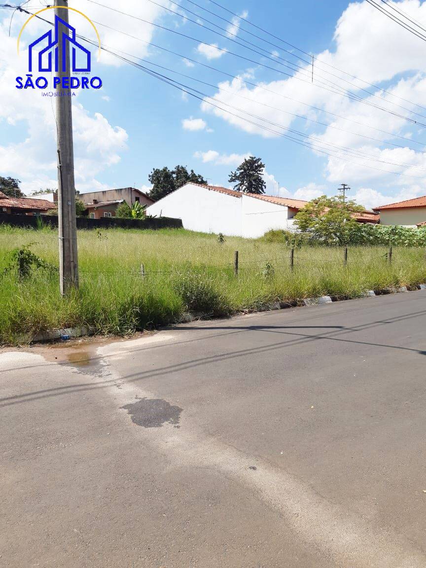 Terreno Localizado no Bairro Colinas de São Pedro