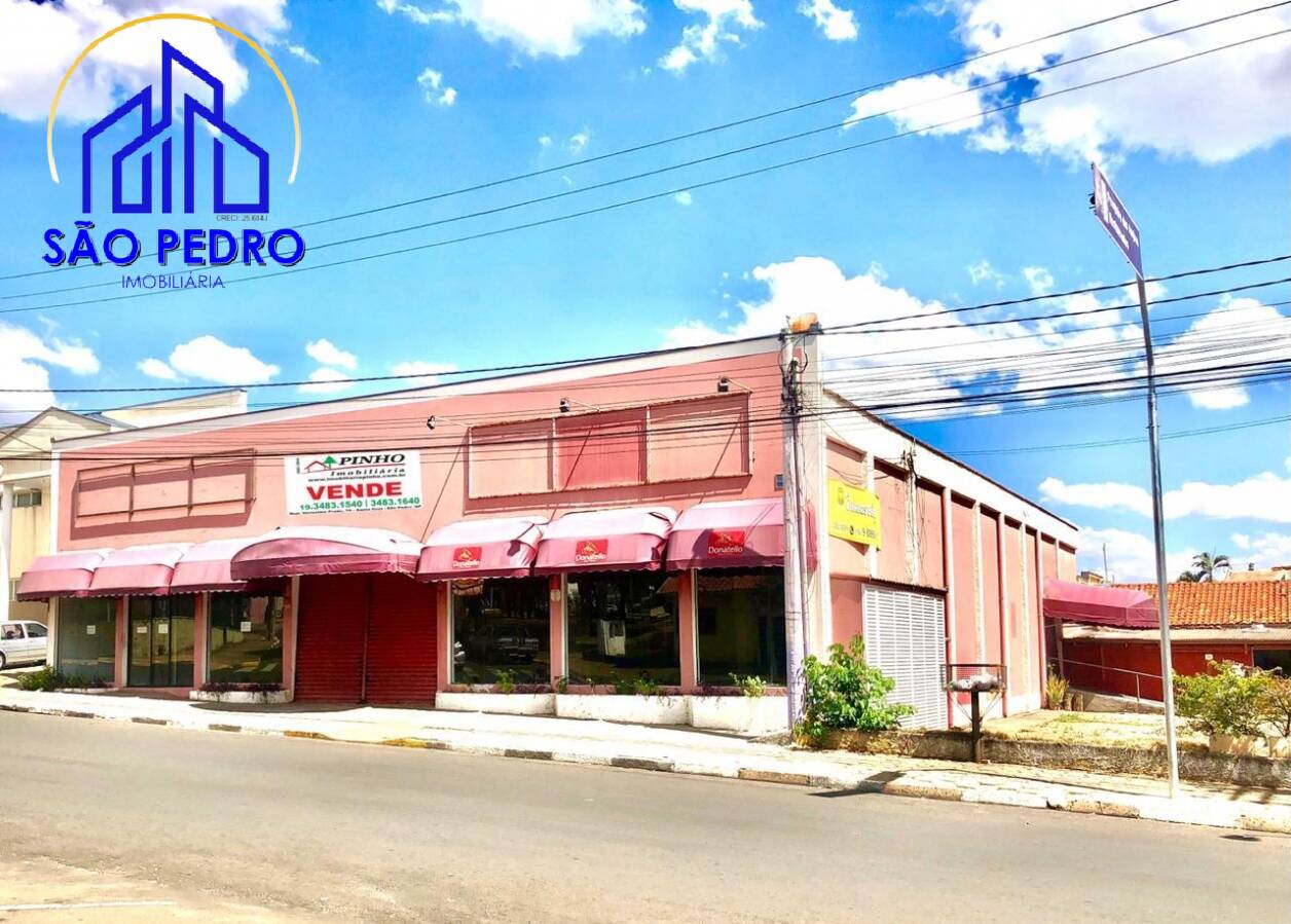 Barracão Comercial, localizado no Bairro Santa Cruz