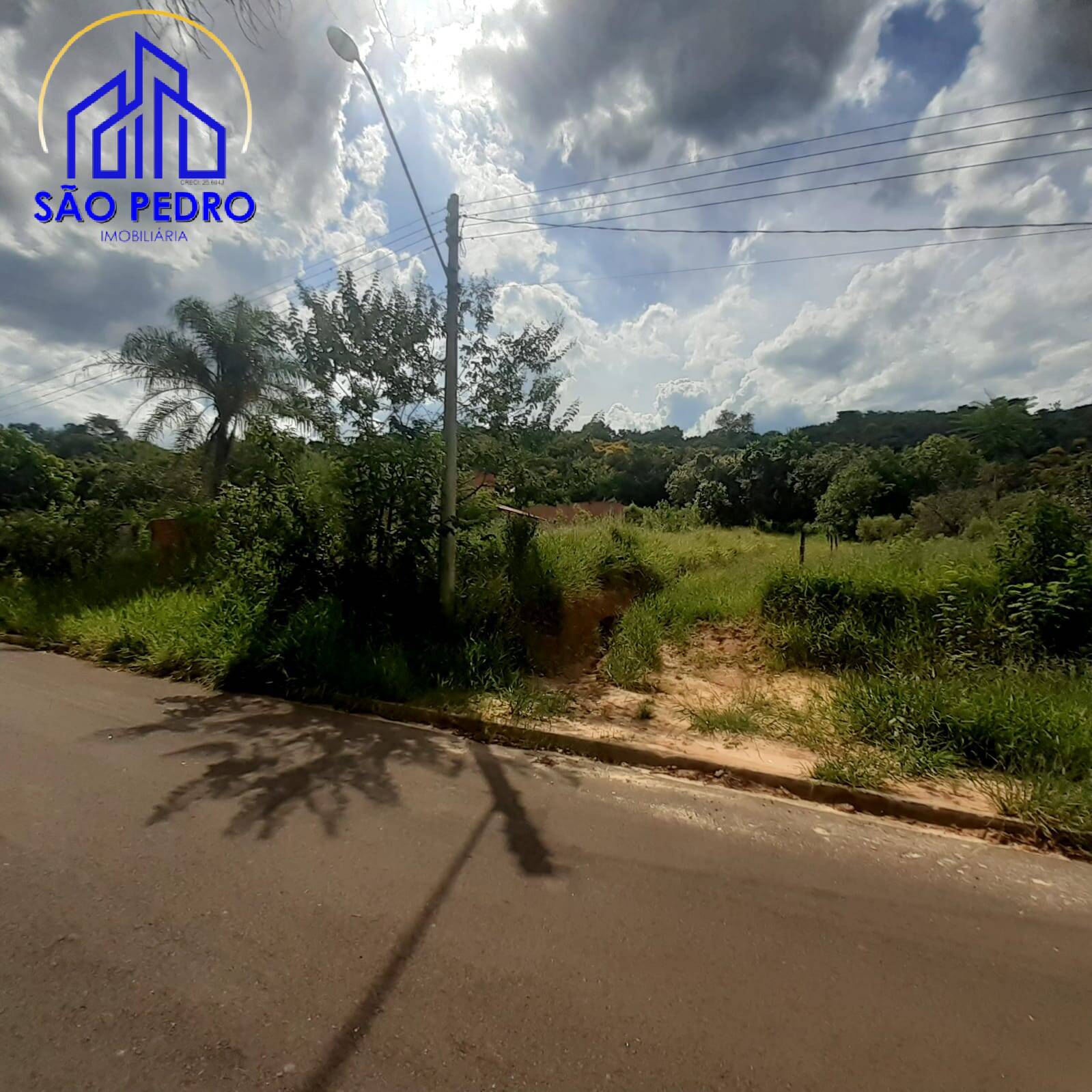 TERRENO COLINAS PARTE BAIXA