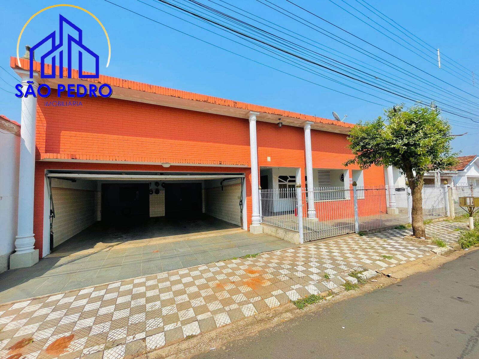 CASA NA VILA HELENA