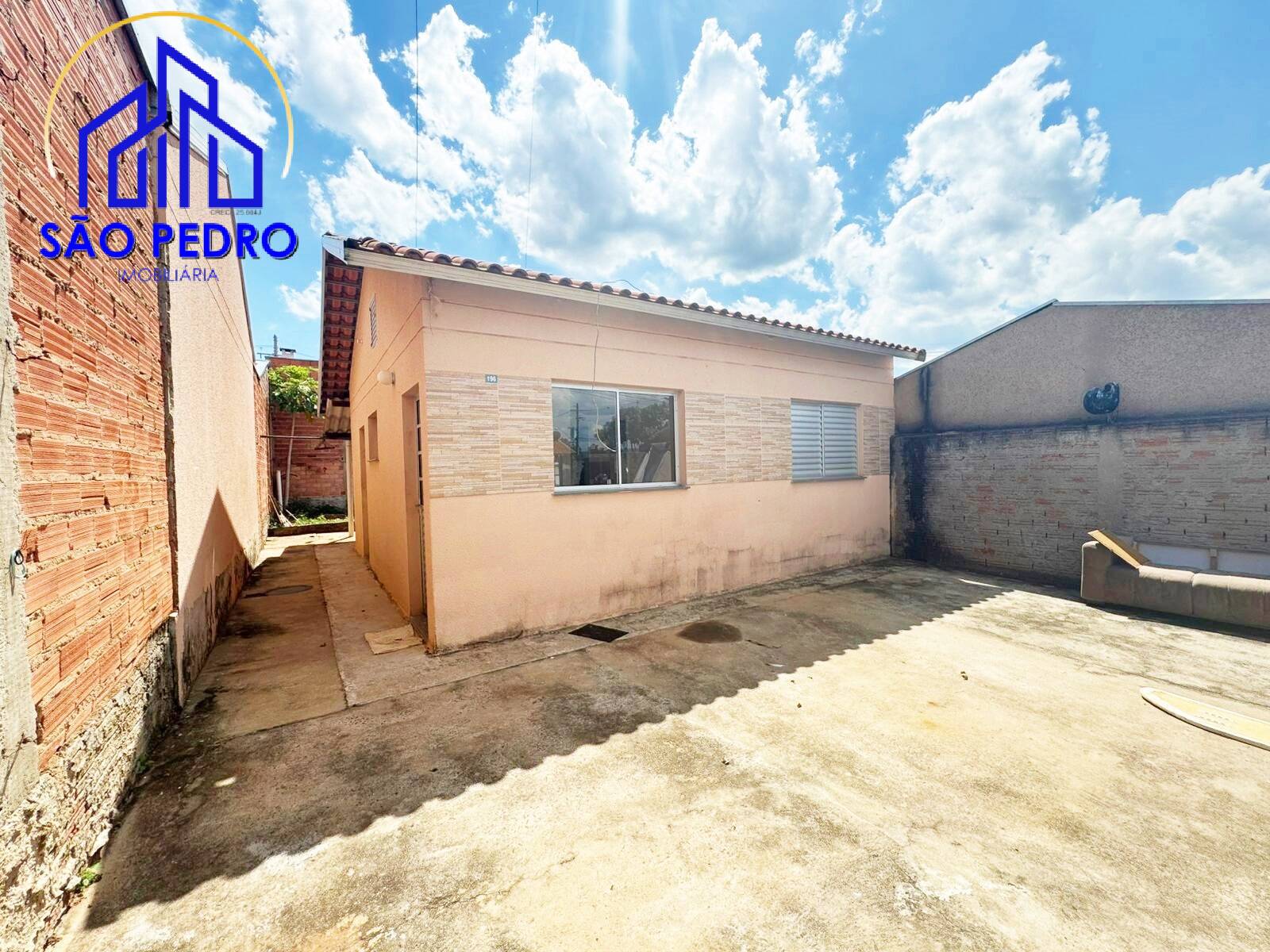 Casa localizada no Bairro Residencial São Francisco