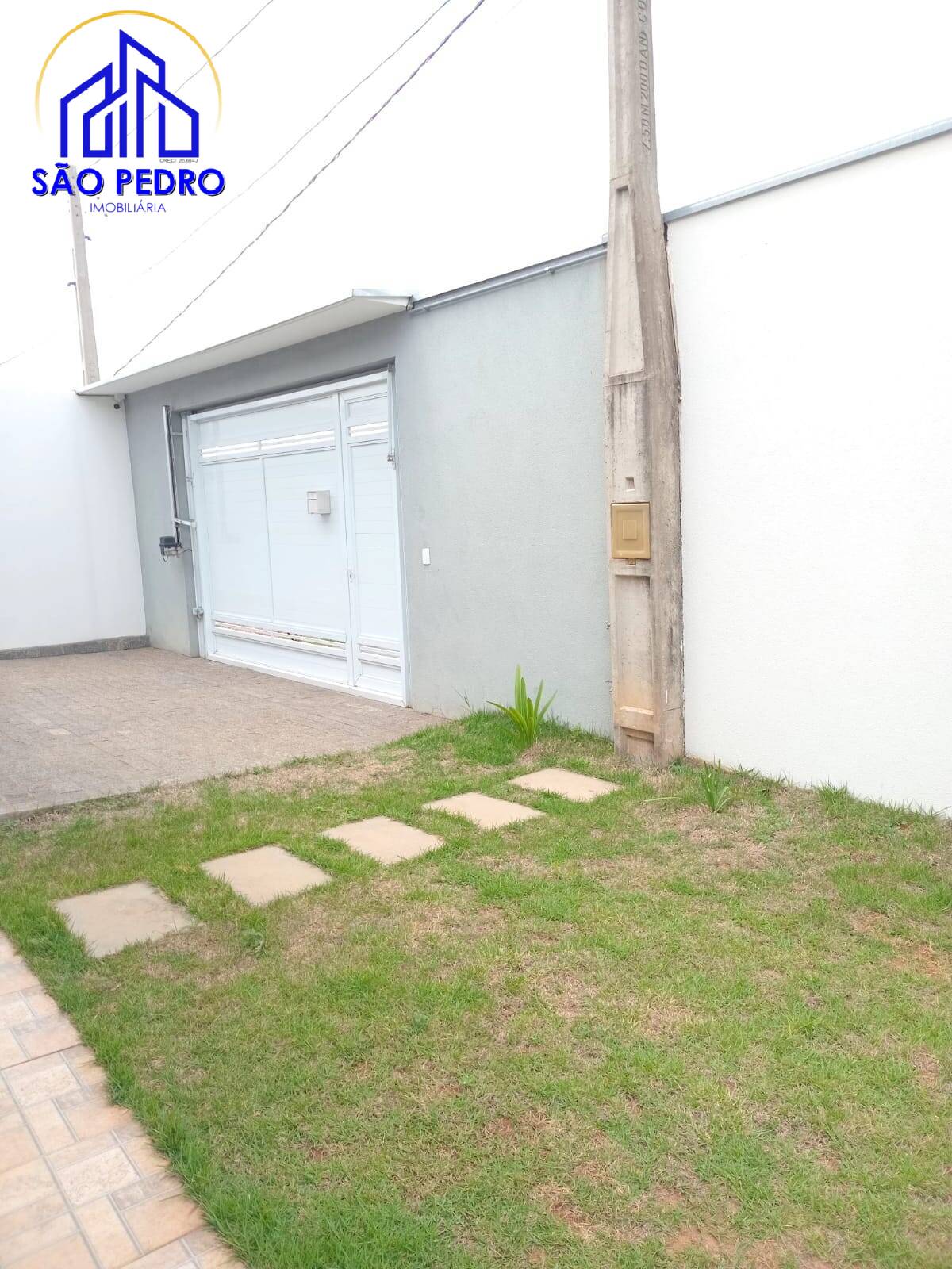 CASA NO COLINA DE SÃO PEDRO