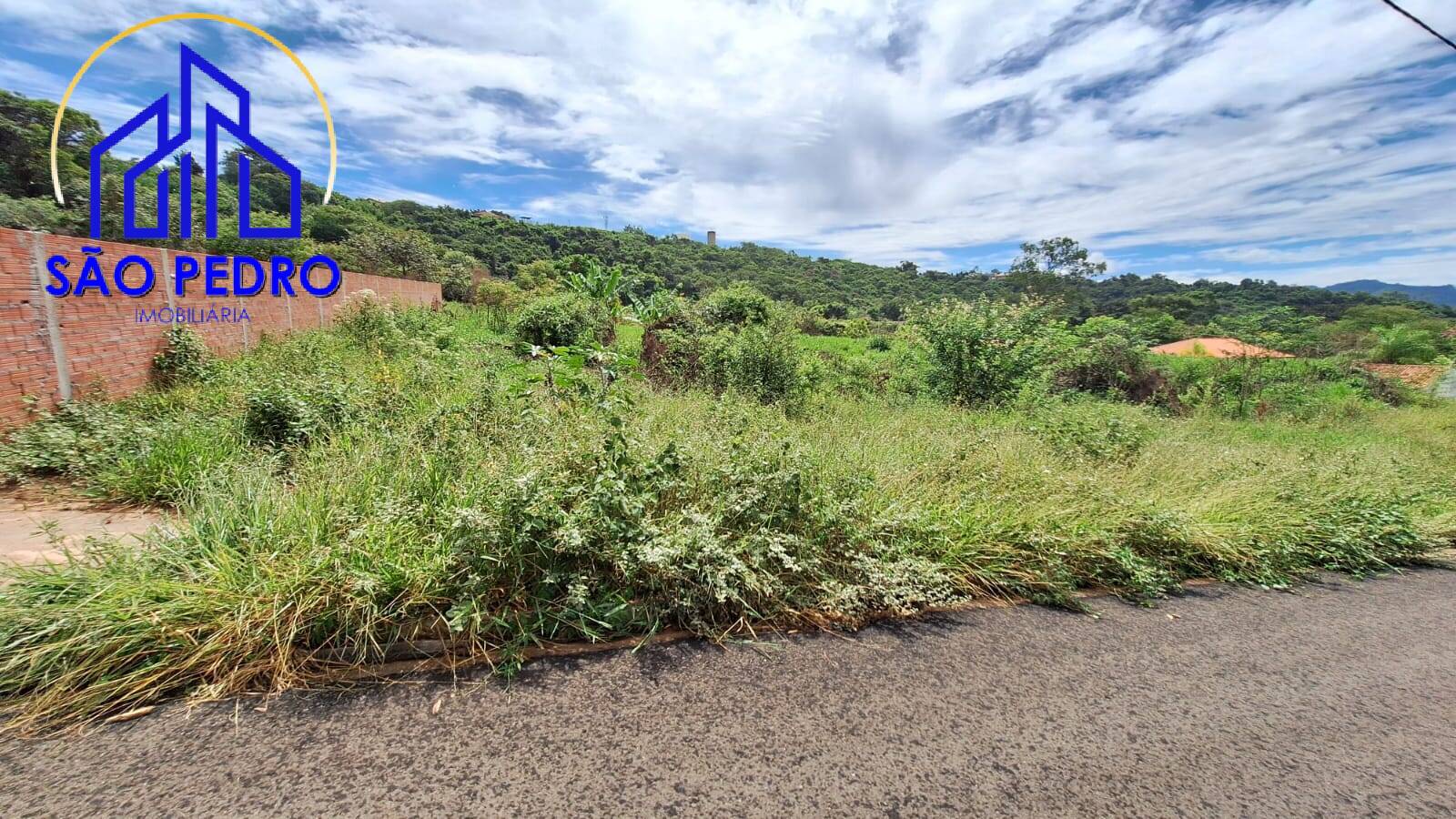 TERRENO NO BAIRRO COLINA DE SÃO PEDRO