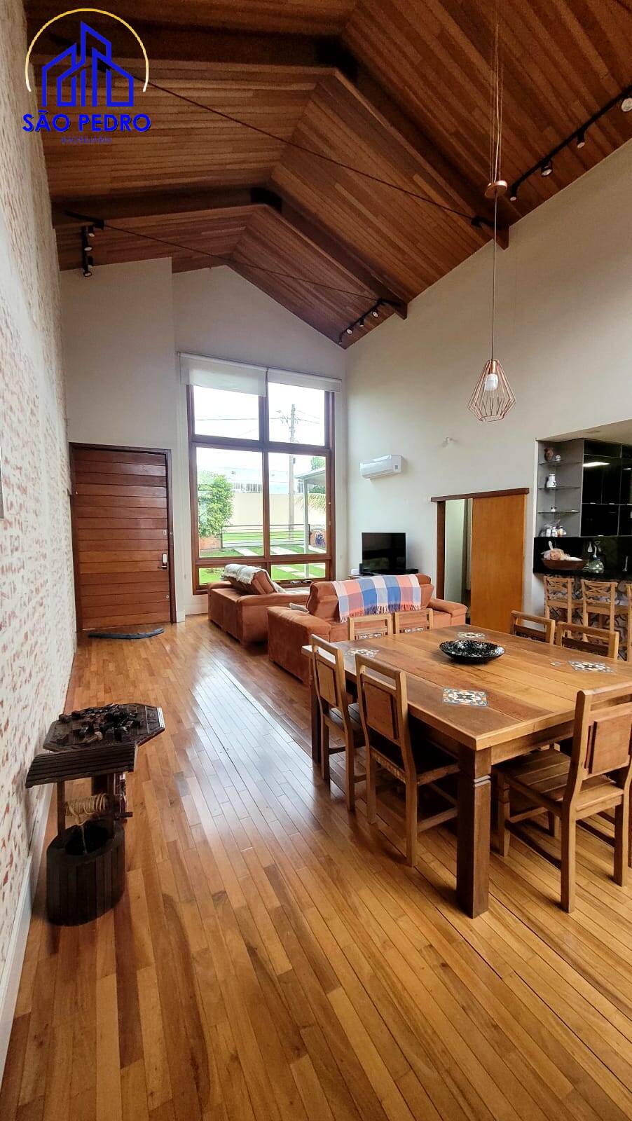 Casa à venda com 4 quartos, 272m² - Foto 4