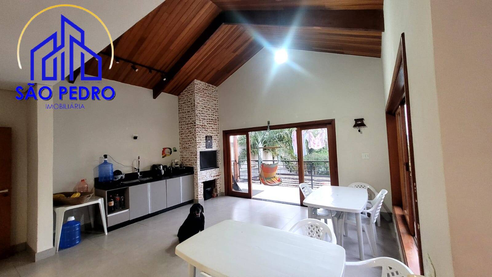 Casa à venda com 4 quartos, 272m² - Foto 14