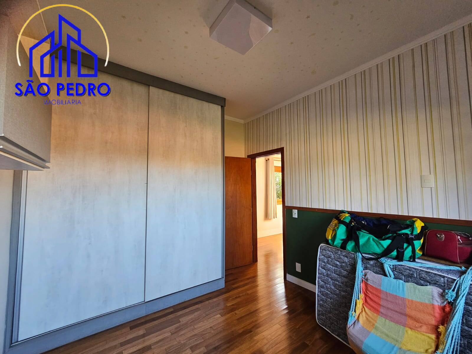 Casa à venda com 4 quartos, 272m² - Foto 46