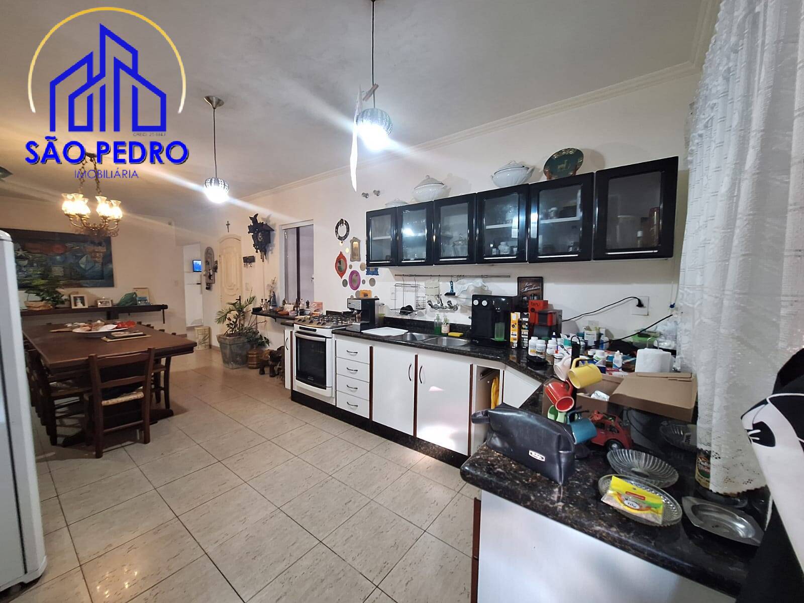 Casa à venda com 2 quartos, 315m² - Foto 8