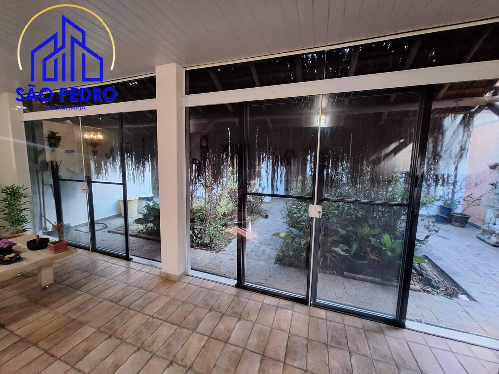 Casa à venda com 2 quartos, 315m² - Foto 13