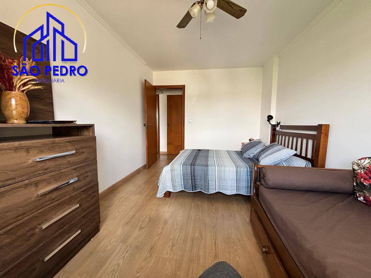 Apartamento à venda com 3 quartos, 145m² - Foto 11