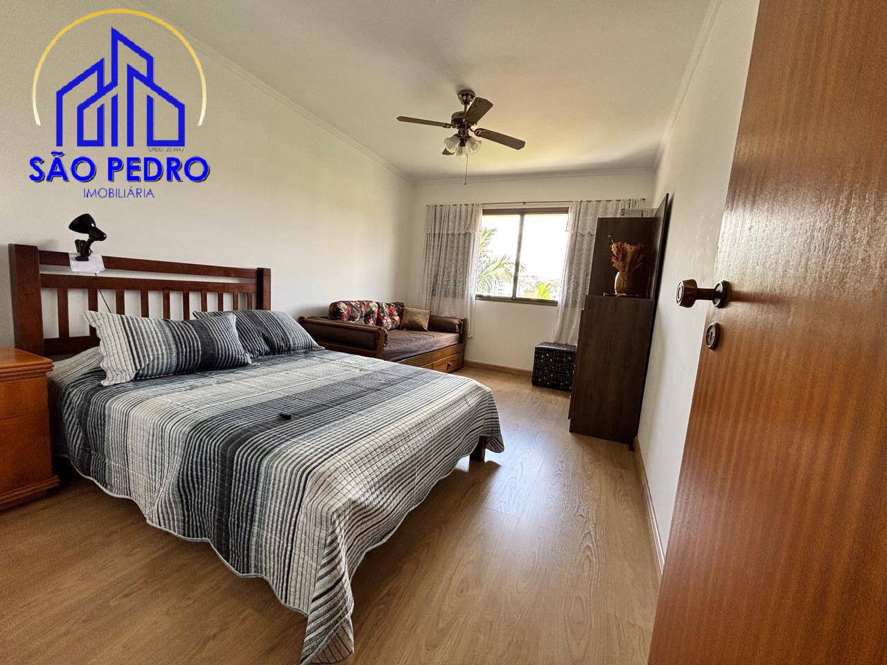Apartamento à venda com 3 quartos, 145m² - Foto 12