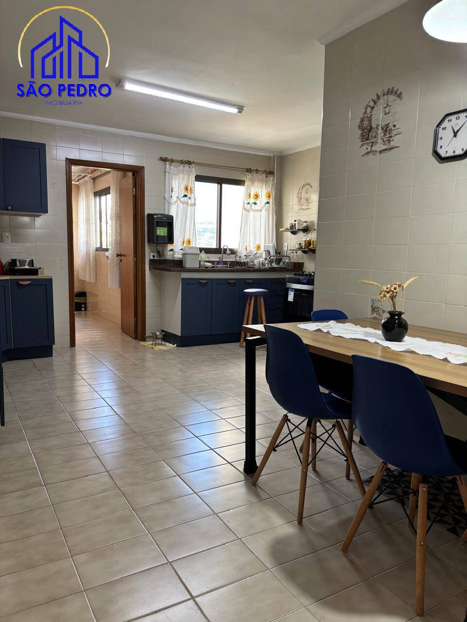 Apartamento à venda com 3 quartos, 145m² - Foto 17