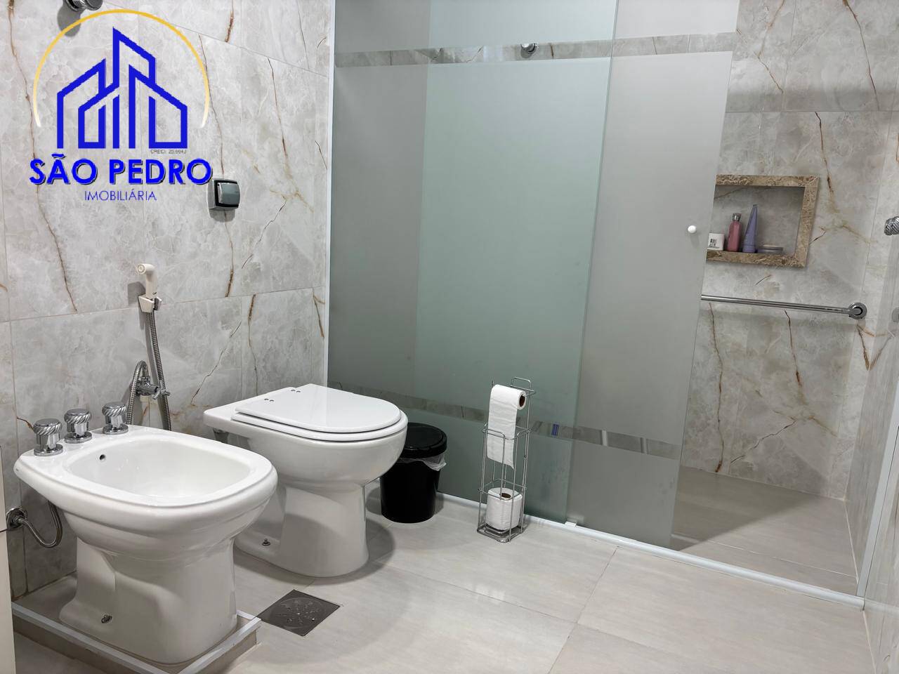 Apartamento à venda com 3 quartos, 145m² - Foto 24