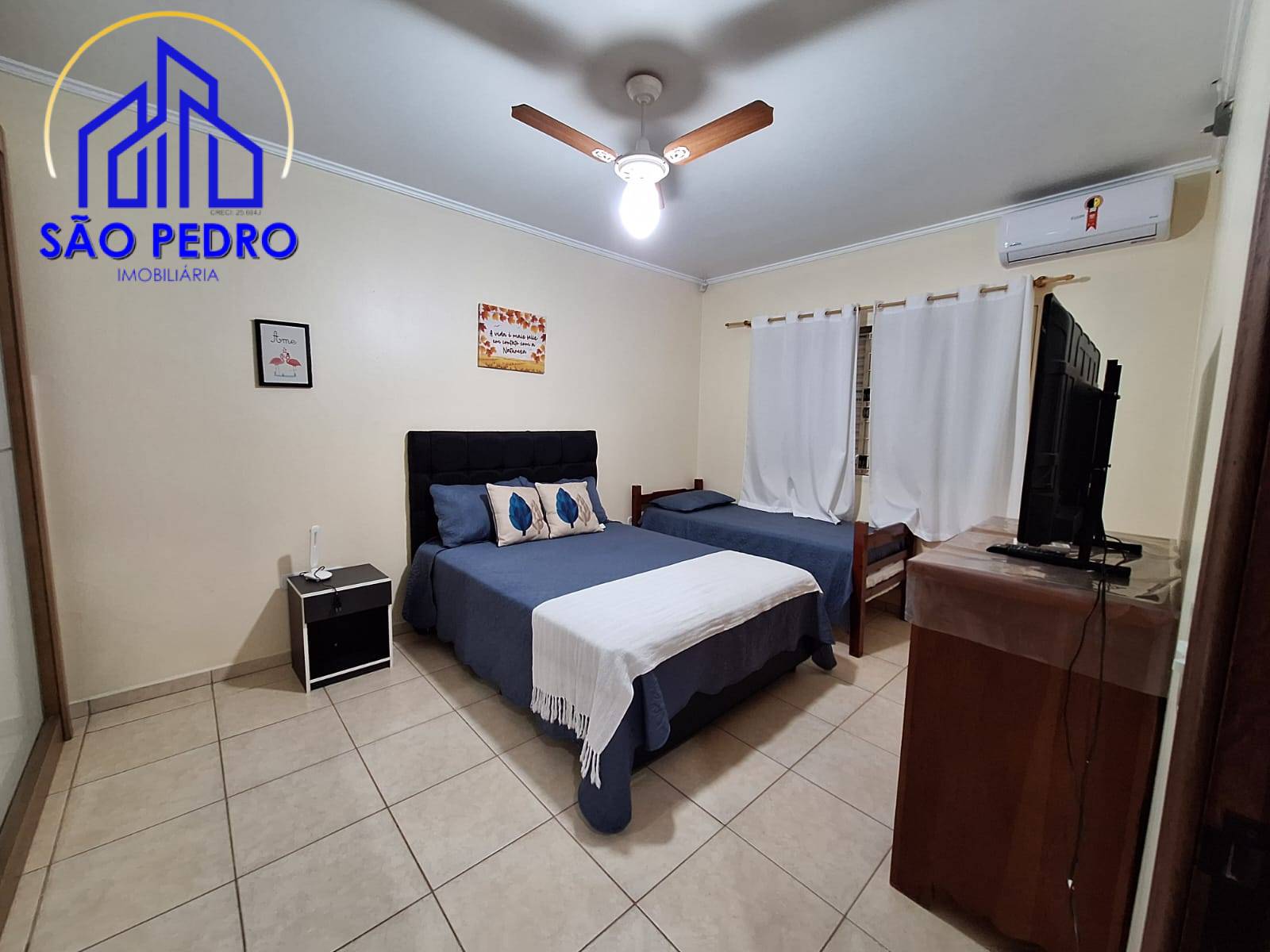 Casa, 1 quarto, 214 m² - Foto 2