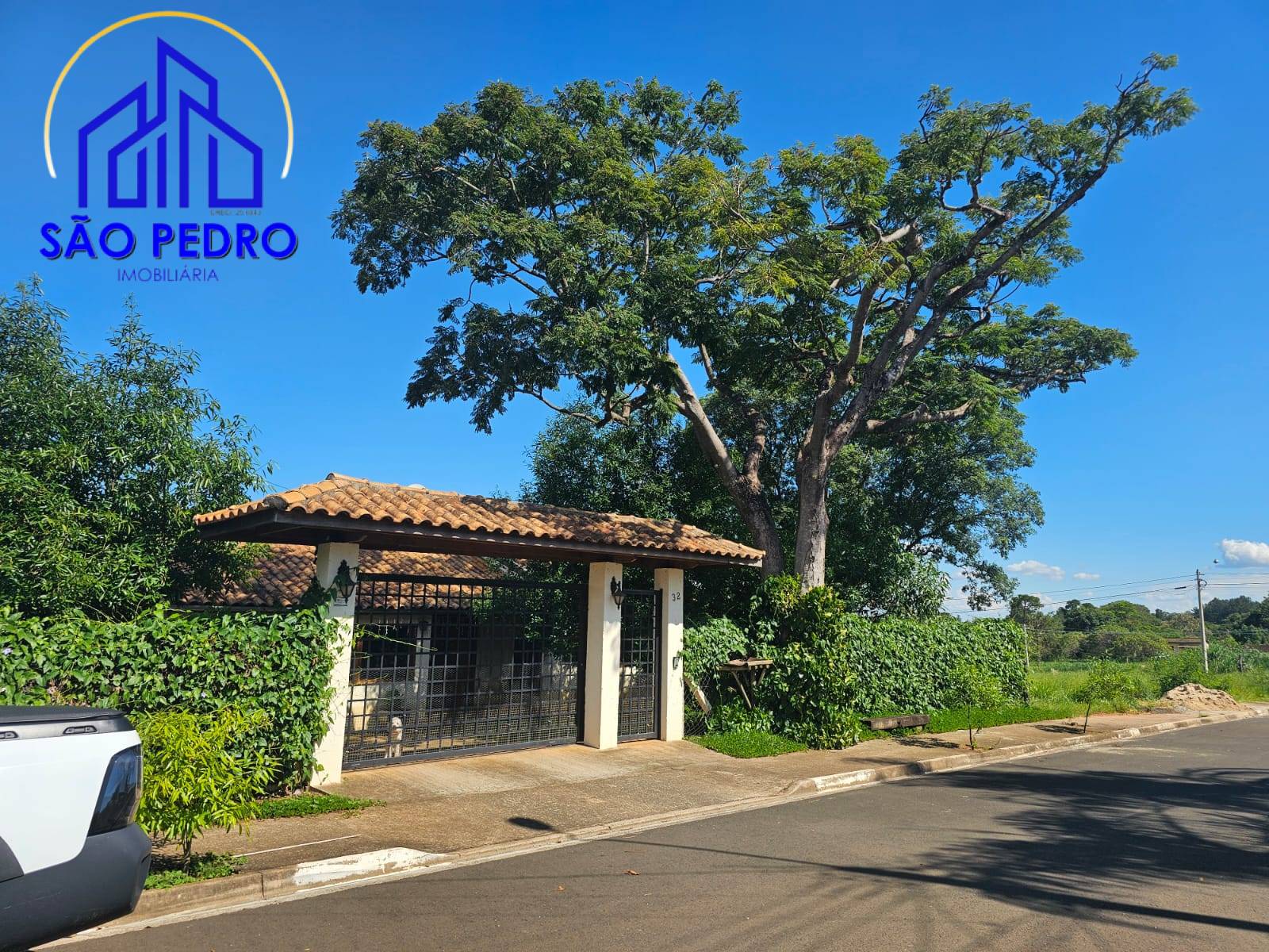 Casa, 3 quartos, 256 m² - Foto 1