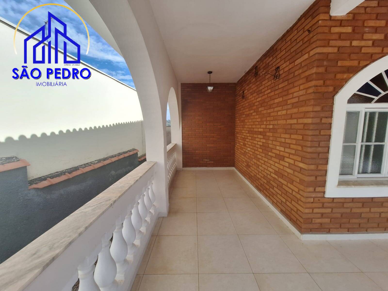 Casa, 4 quartos, 341 m² - Foto 2