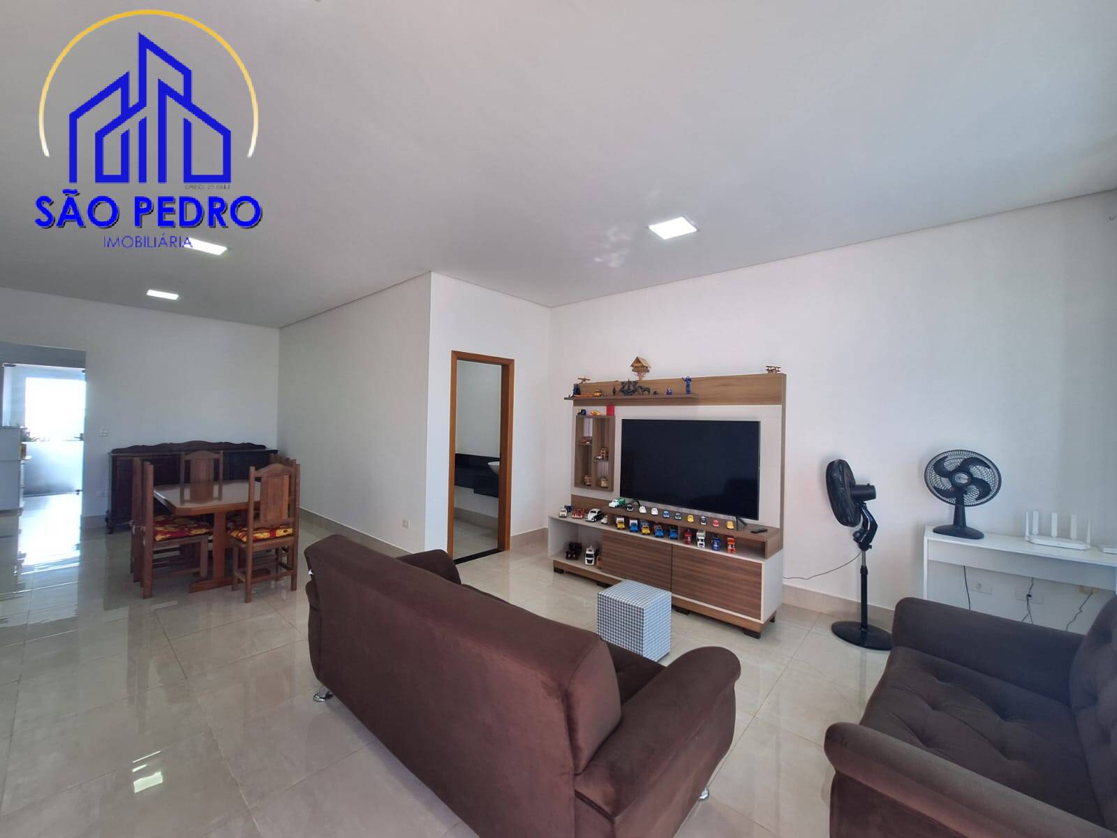 Casa, 3 quartos, 174 m² - Foto 2
