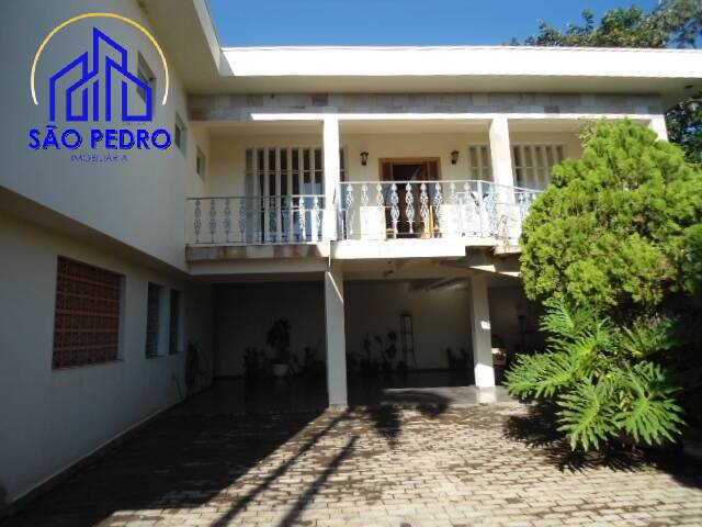 CASA LOCALIZADA NO BAIRRO COLINA DE SÃO PEDRO